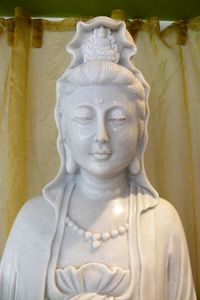 Kwan Yin hoofd 2 klein.jpg